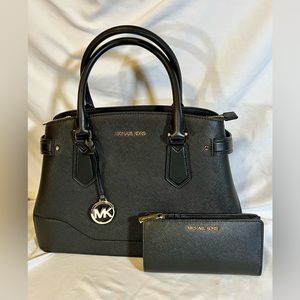 New Michael Michael Kors Lynn Saffiano Leather Satchel Purse/Handbag & Wallet